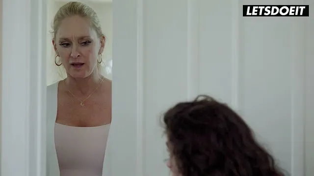 Woman pleasures herself in shower, spreads ass wide